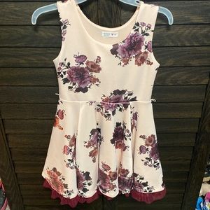 Girls dress